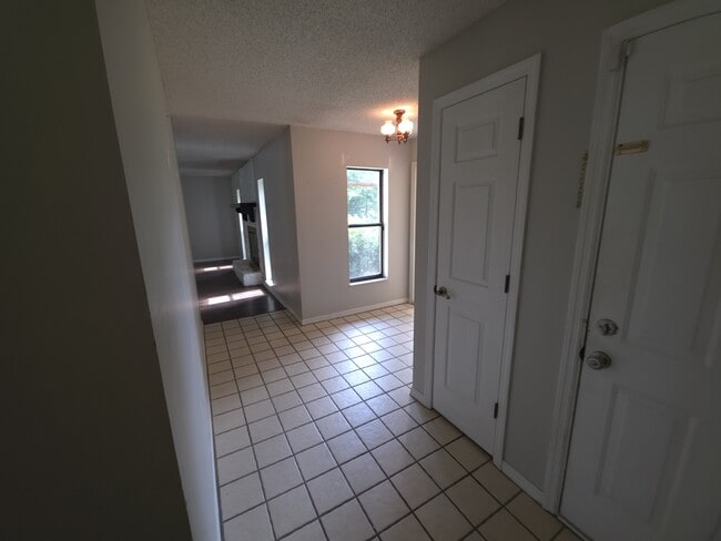 Building Photo - 5373 N Mock Orange Dr