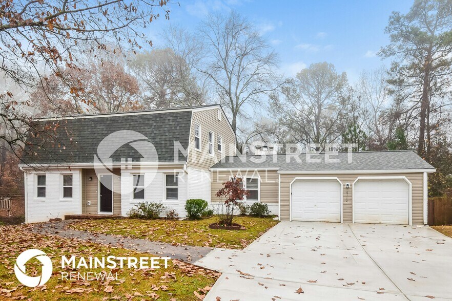 Building Photo - 6112 Lakeshore Dr SE