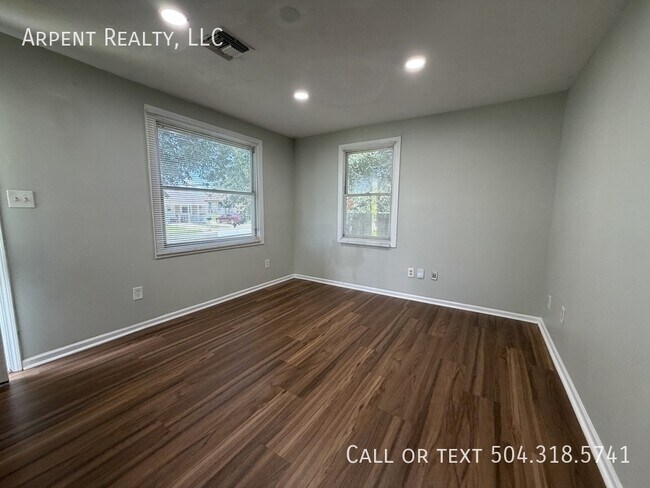 Building Photo - 2501 Delille St