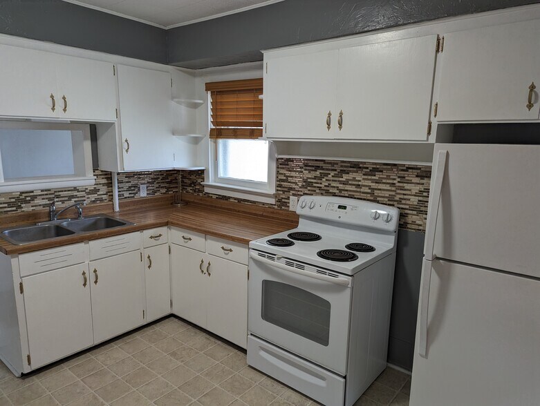 Kitchen - 23 N Main St