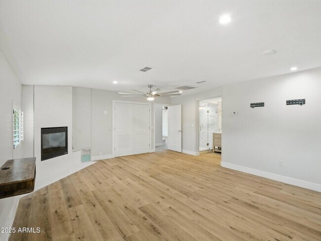 Building Photo - 12210 N 67th St