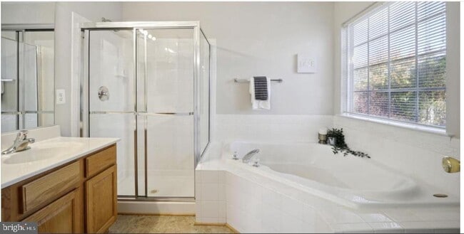 Building Photo - 1116 Ring Bill Loop