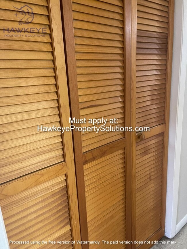 Building Photo - 616 Carleton St