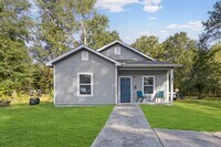 Building Photo - 47 County Rd