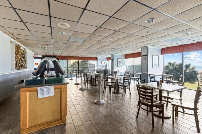 Building Photo - 6804 N Ocean Blvd