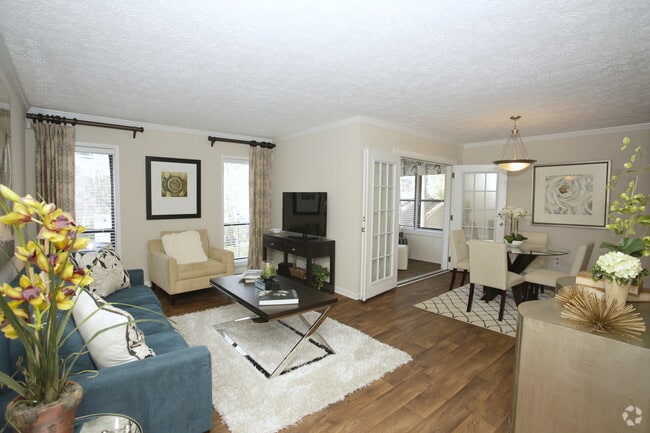 Interior Photo - Rosemont Vinings Ridge