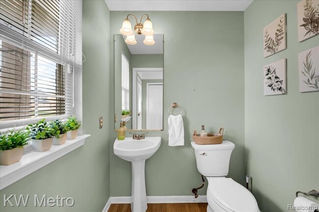 Building Photo - 7696 Henley Dr