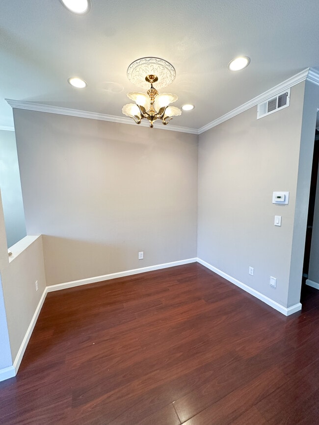 Building Photo - 3569 Langdon Common