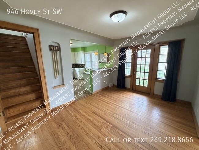 Building Photo - 946 Hovey St SW