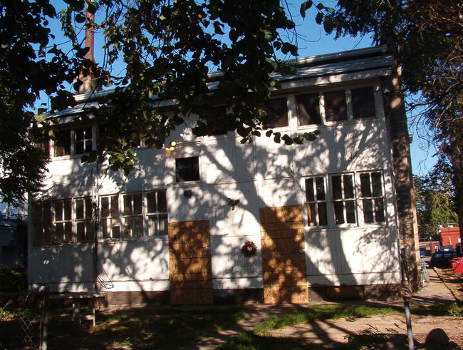 Building Photo - 1717 Race St