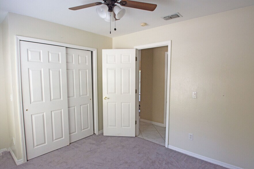 Building Photo - Wonderful 3/2 Home in the Arbor Club Community!