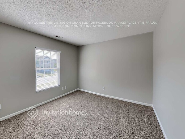 Building Photo - 1136 Tellis Dr