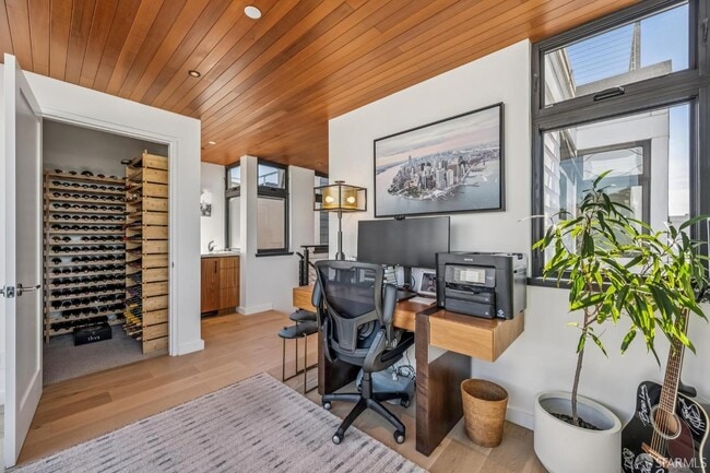 Building Photo - 312 Green St