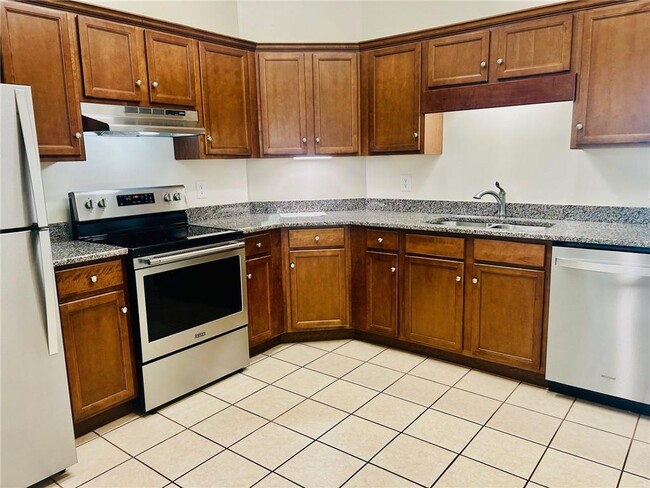 Building Photo - 9 Victory St