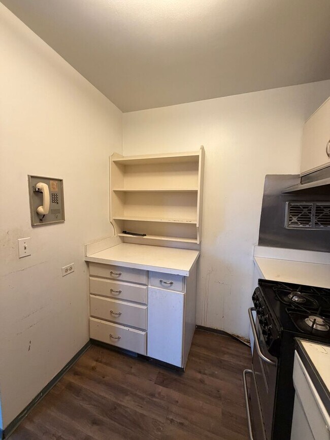 Building Photo - 400 E Randolph St