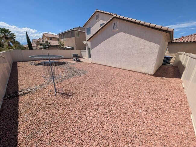 Building Photo - 4445 Laguna Garden Ave
