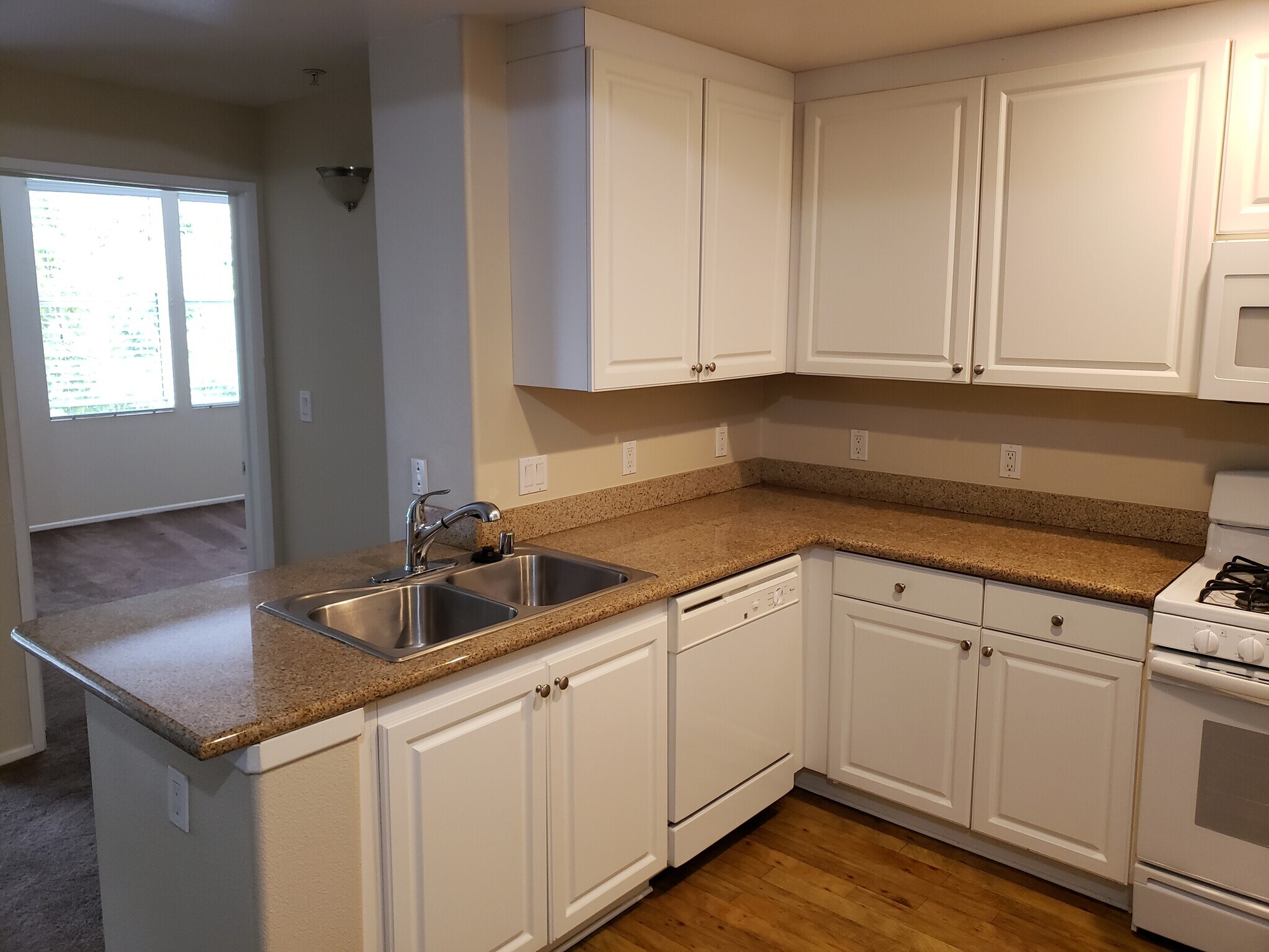 Kitchen - 2264 Watermarke Pl