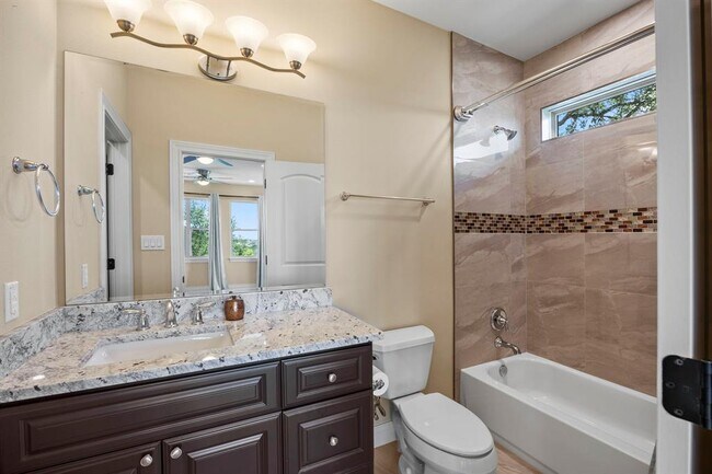 Building Photo - 2624 University Club Dr
