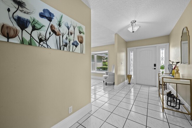 Building Photo - 13724 Lilac Pl