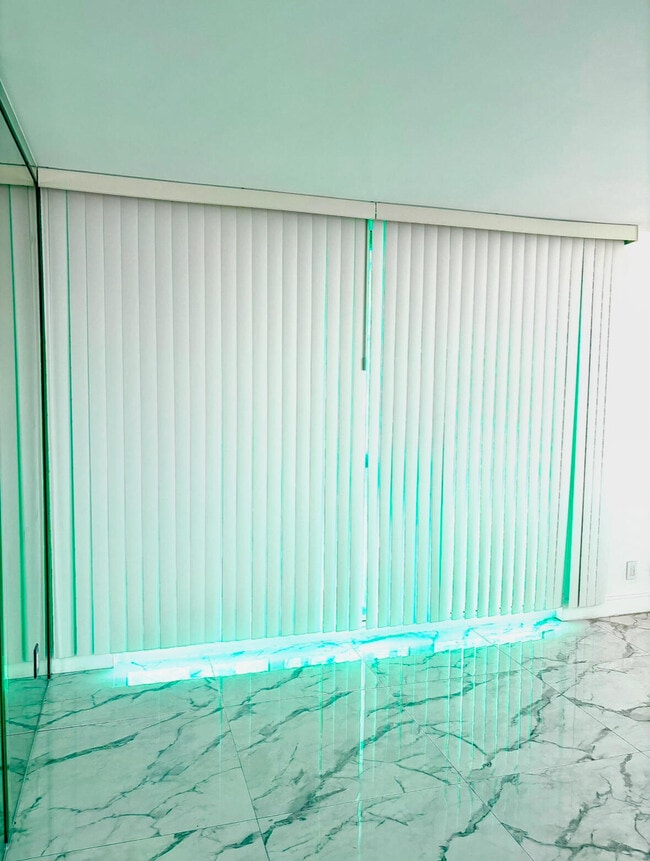 Building Photo - 101 Briny Ave