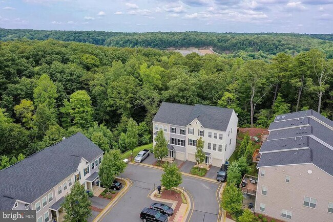 Building Photo - 803 Woodstream Blvd