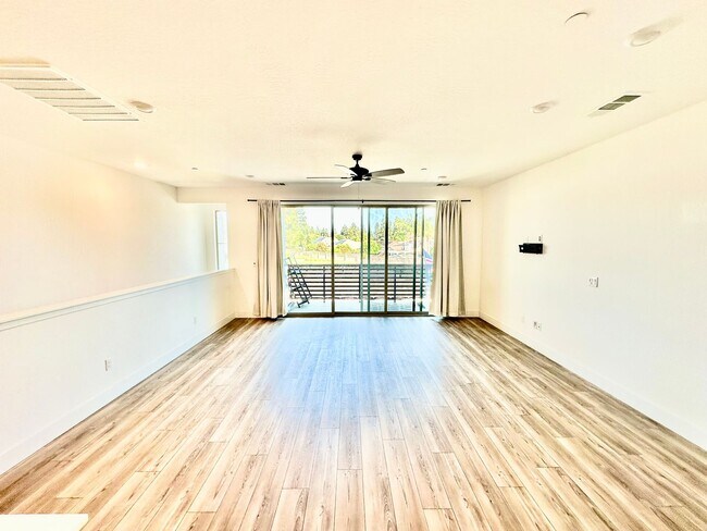 Building Photo - Newly Built Clovis 3/2