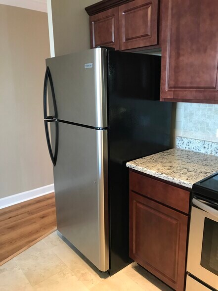 Building Photo - 1636 N Wells St