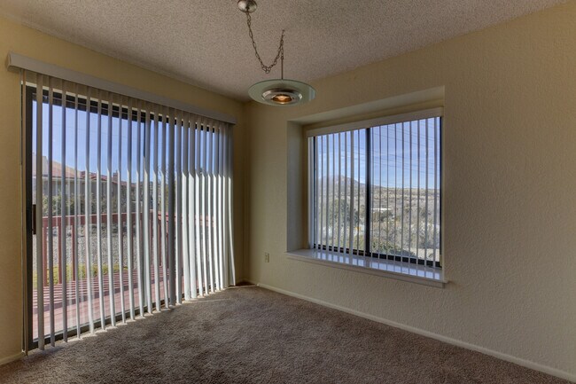 Building Photo - Great views from this 2X2 Montana Terrace ...