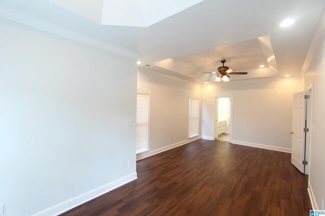 Building Photo - 5987 Waterside Dr