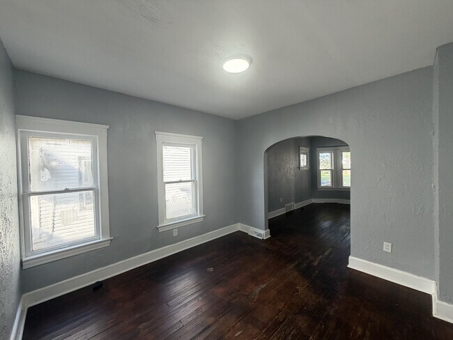 Building Photo - 3586 W 47th St