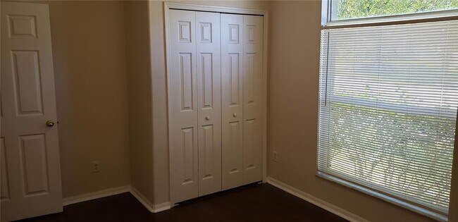 Building Photo - 1512 Sundown Ln