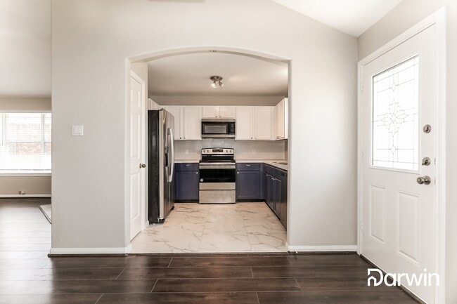 Building Photo - 10819 Windswept