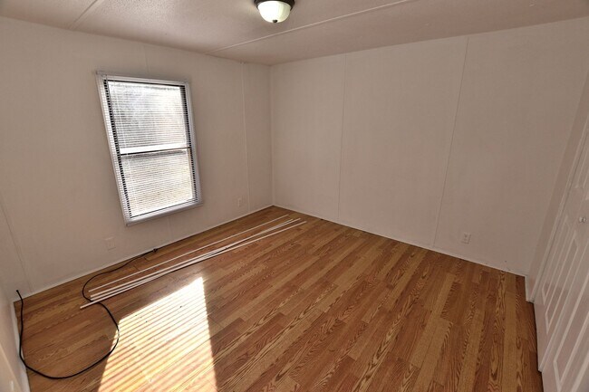 Building Photo - 10059 NC 43 N