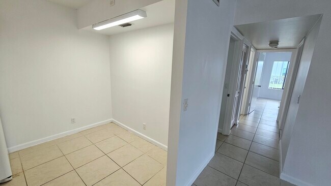 Building Photo - 1001 Green Pine Blvd