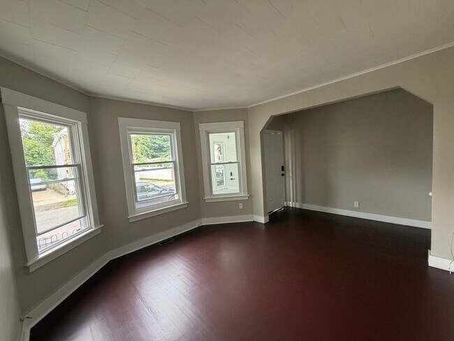 Building Photo - 1328 9th Ave