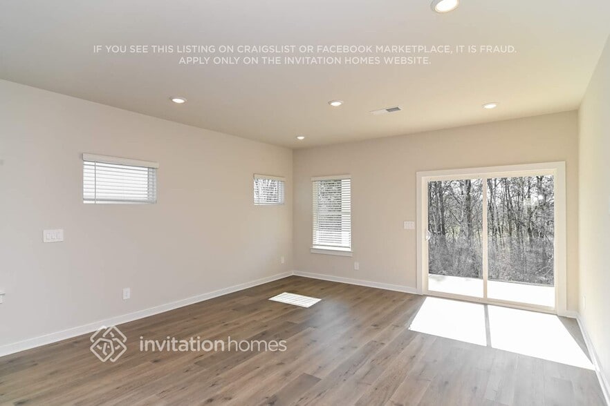 Building Photo - 1191 Bluffton Cir