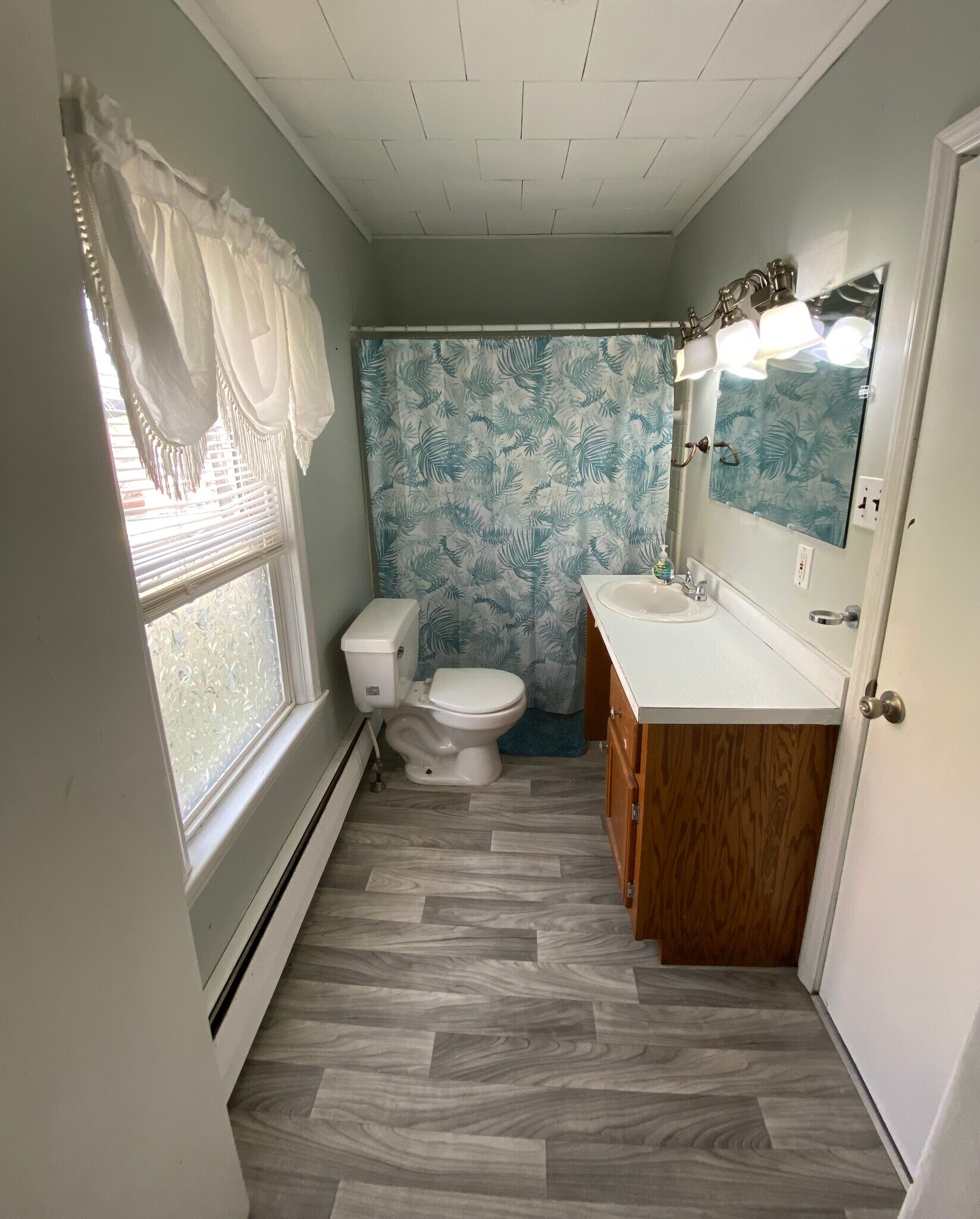 Building Photo - 1101 7th Ave