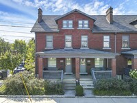 Building Photo - 1135 Summit St