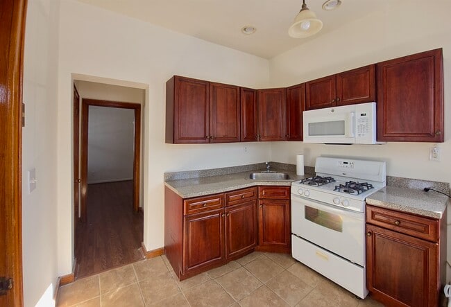 Building Photo - 980-982-982 Avenue C