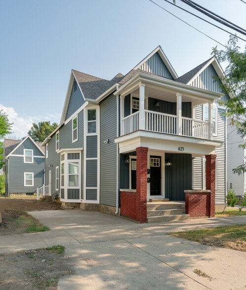 Building Photo - 625 3rd St NW