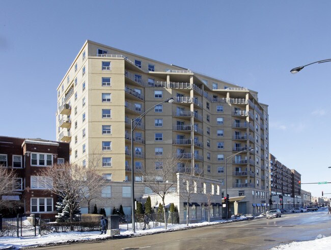 Primary Photo - Buena Pointe