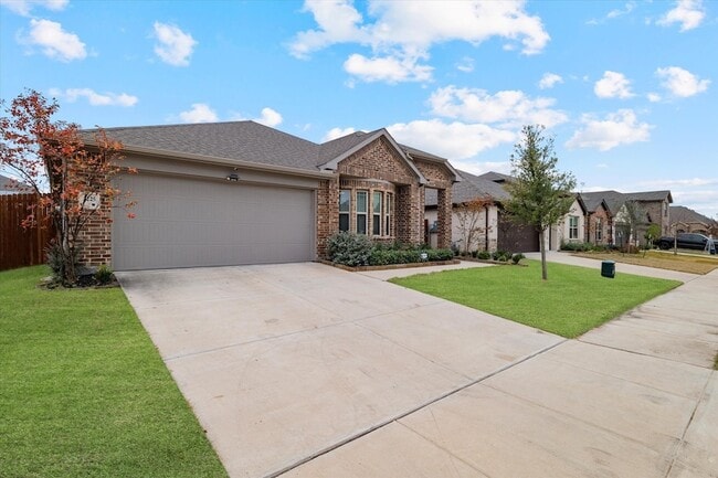 Building Photo - 3225 Sioux Trl