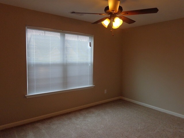 Building Photo - 10249 Sterling Ridge Dr