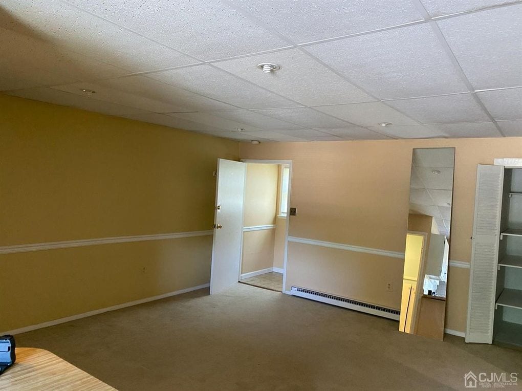Building Photo - 368B Summerhill Rd