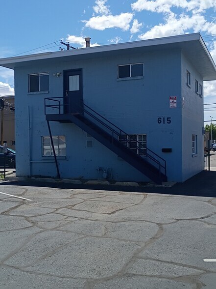 Building Photo - 615 White Ave