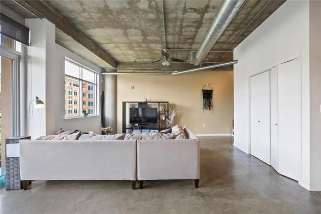 Building Photo - 1001 Belleview St