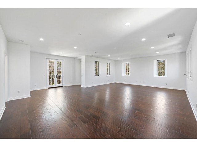 Building Photo - 11 Greens Bluff