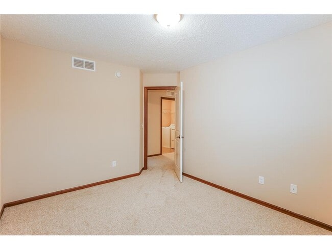 Building Photo - 15640 60th Ave N