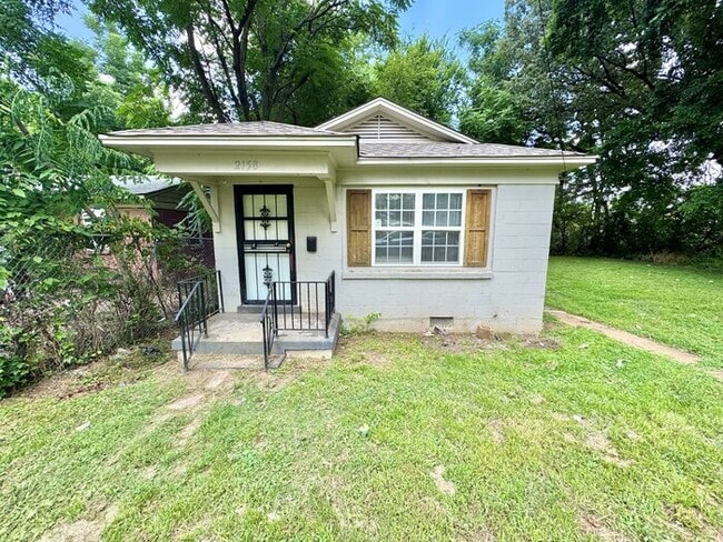 Primary Photo - 2158 Lowell Ave