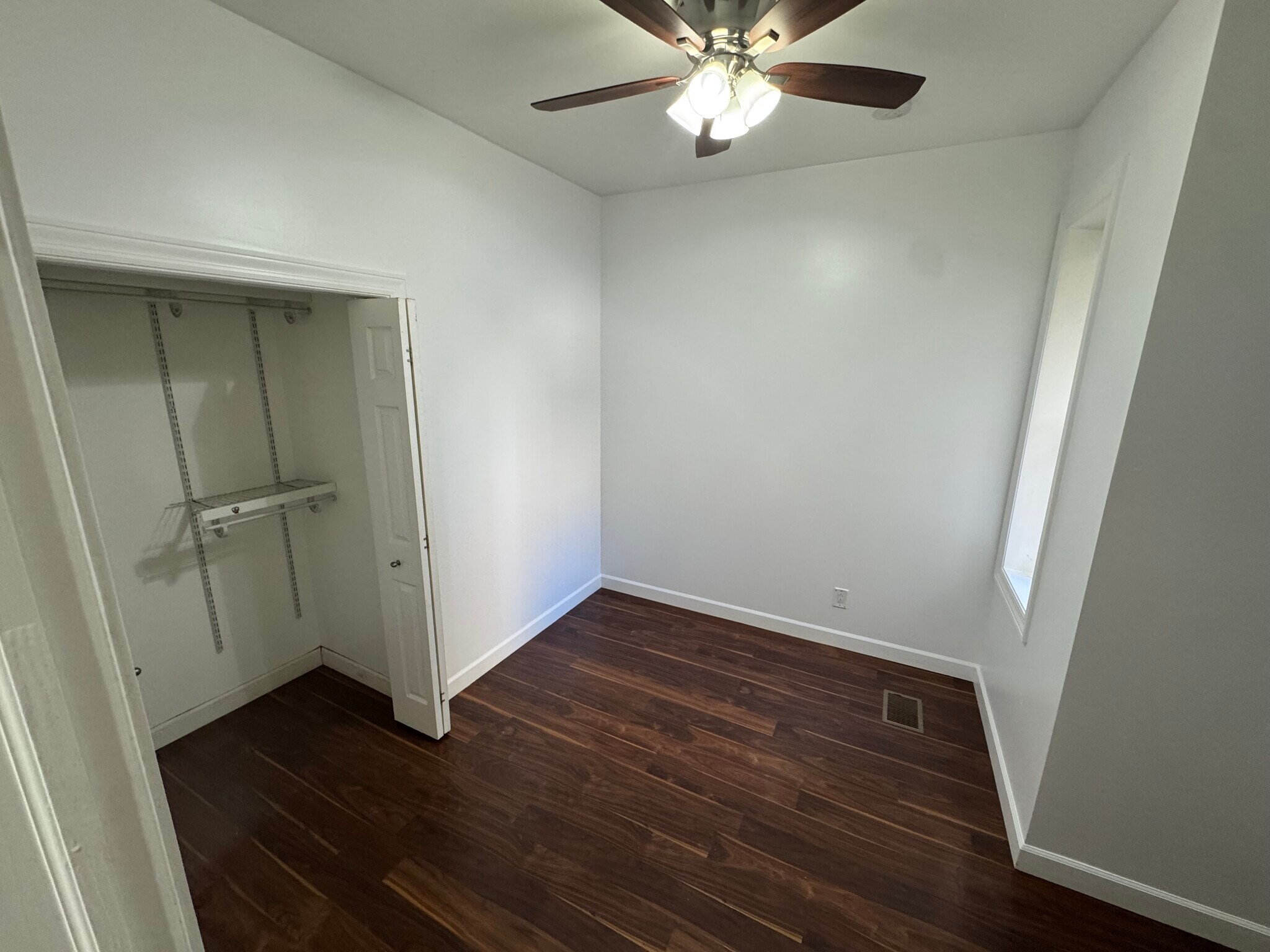 Building Photo - 3754 W Belden Ave